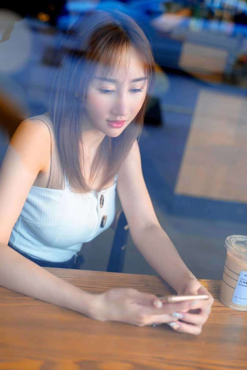 身材不错有很配合的美女